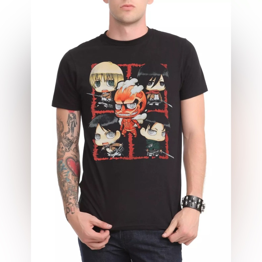 Attack on Titan/Shingeki no Kyojin Black Short Sleeve Anime Chibi Tee, Size XS
